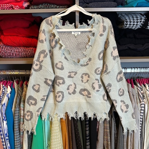 Miracle Sweaters - Miracle blue/gray/pink leopard print long sleeve v neck raw edged sweater S/M